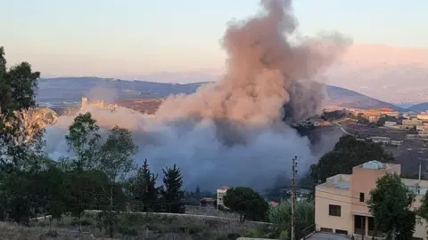 Israeli Air Strikes Hit South Lebanon
